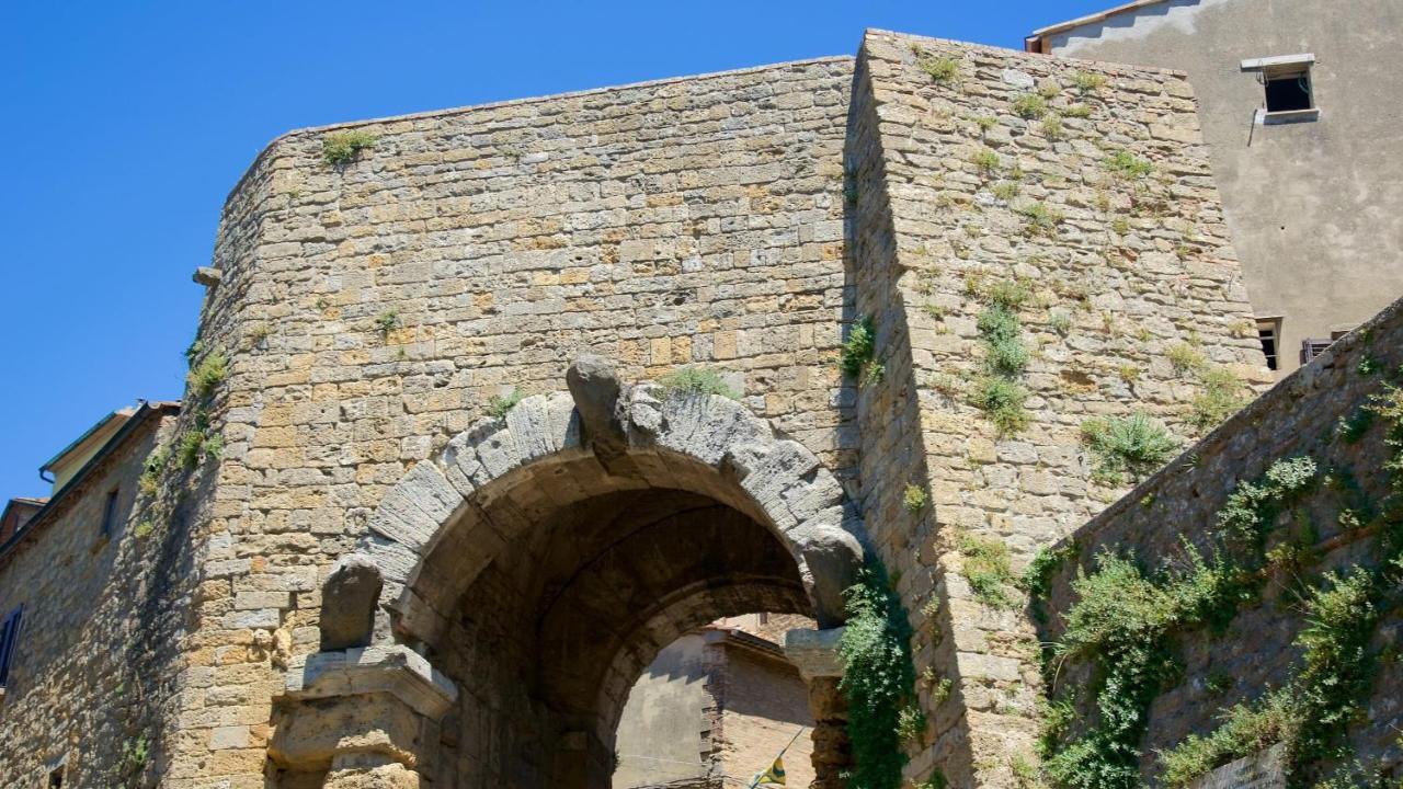 Allegroitalia Nazionale Volterra Bagian luar foto