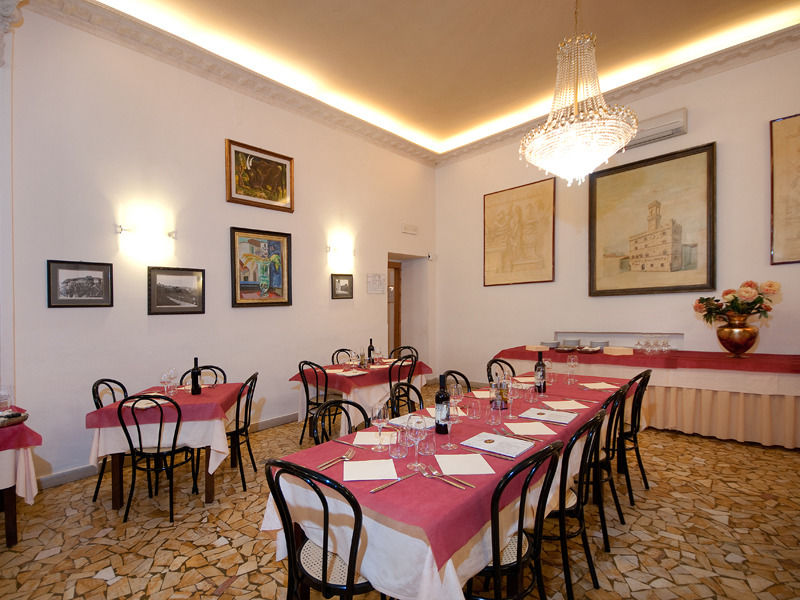 Allegroitalia Nazionale Volterra Bagian luar foto