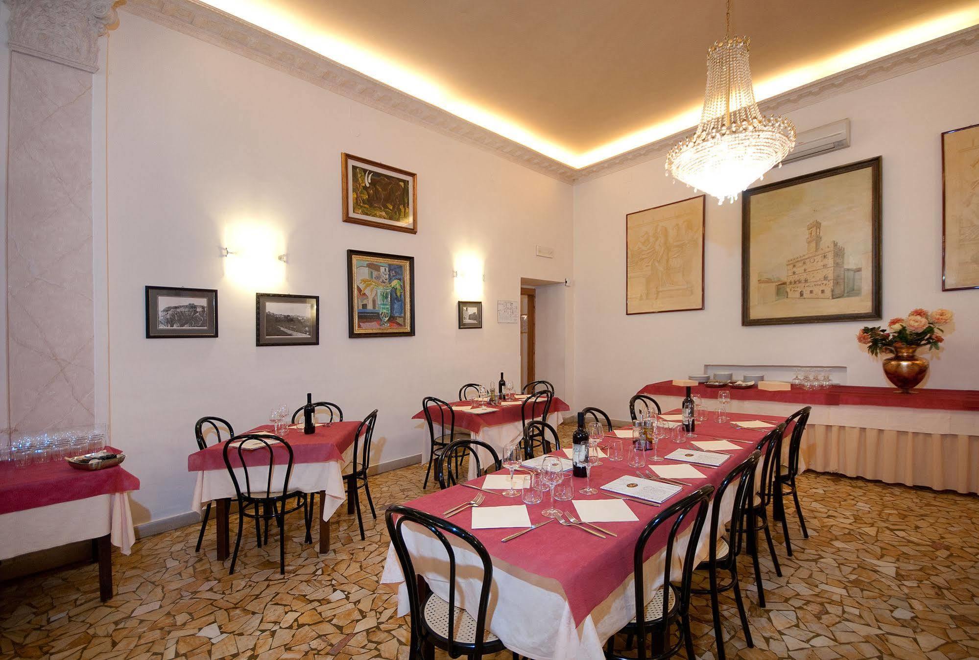 Allegroitalia Nazionale Volterra Bagian luar foto