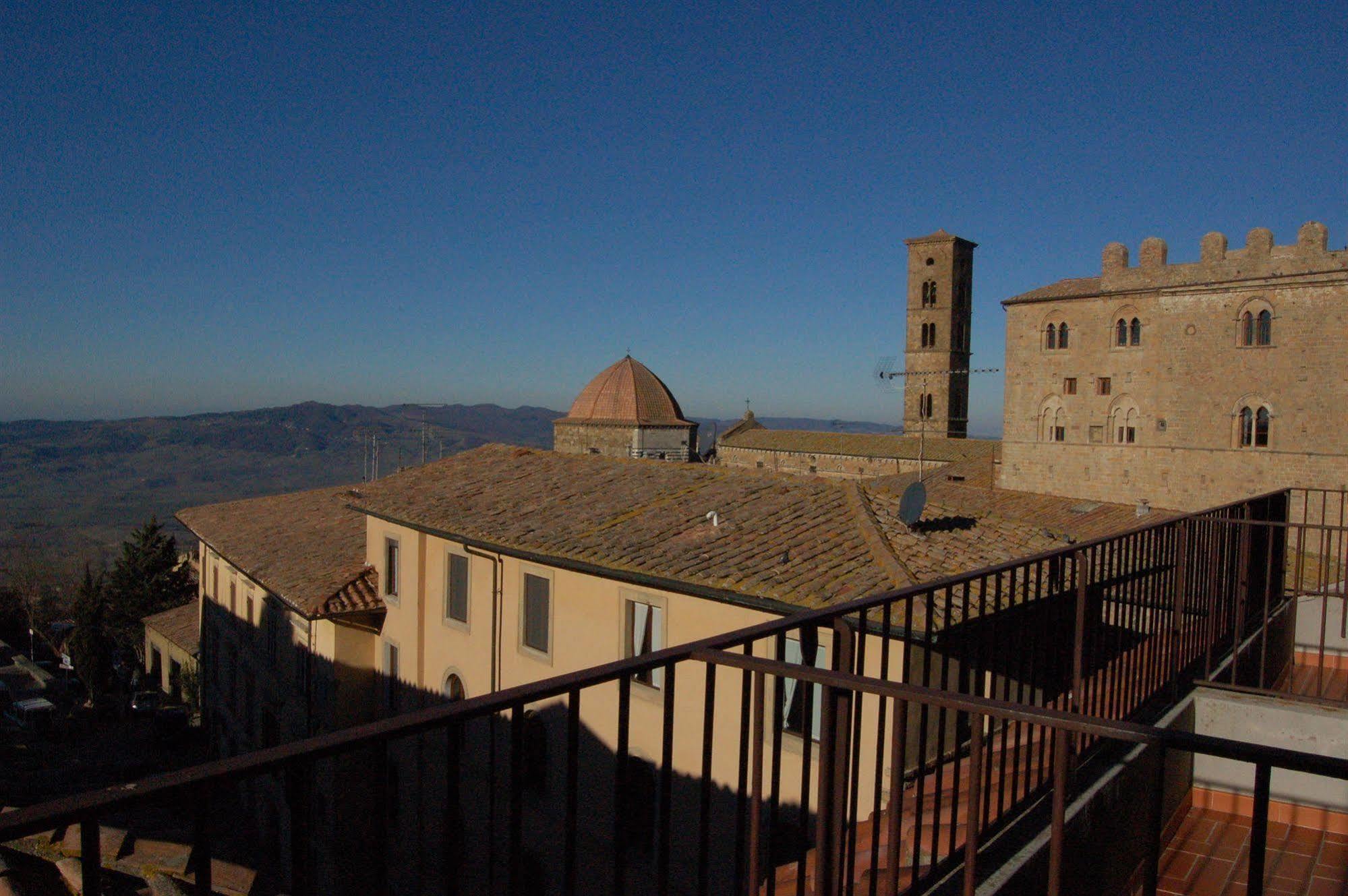 Allegroitalia Nazionale Volterra Bagian luar foto